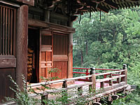 摩尼殿